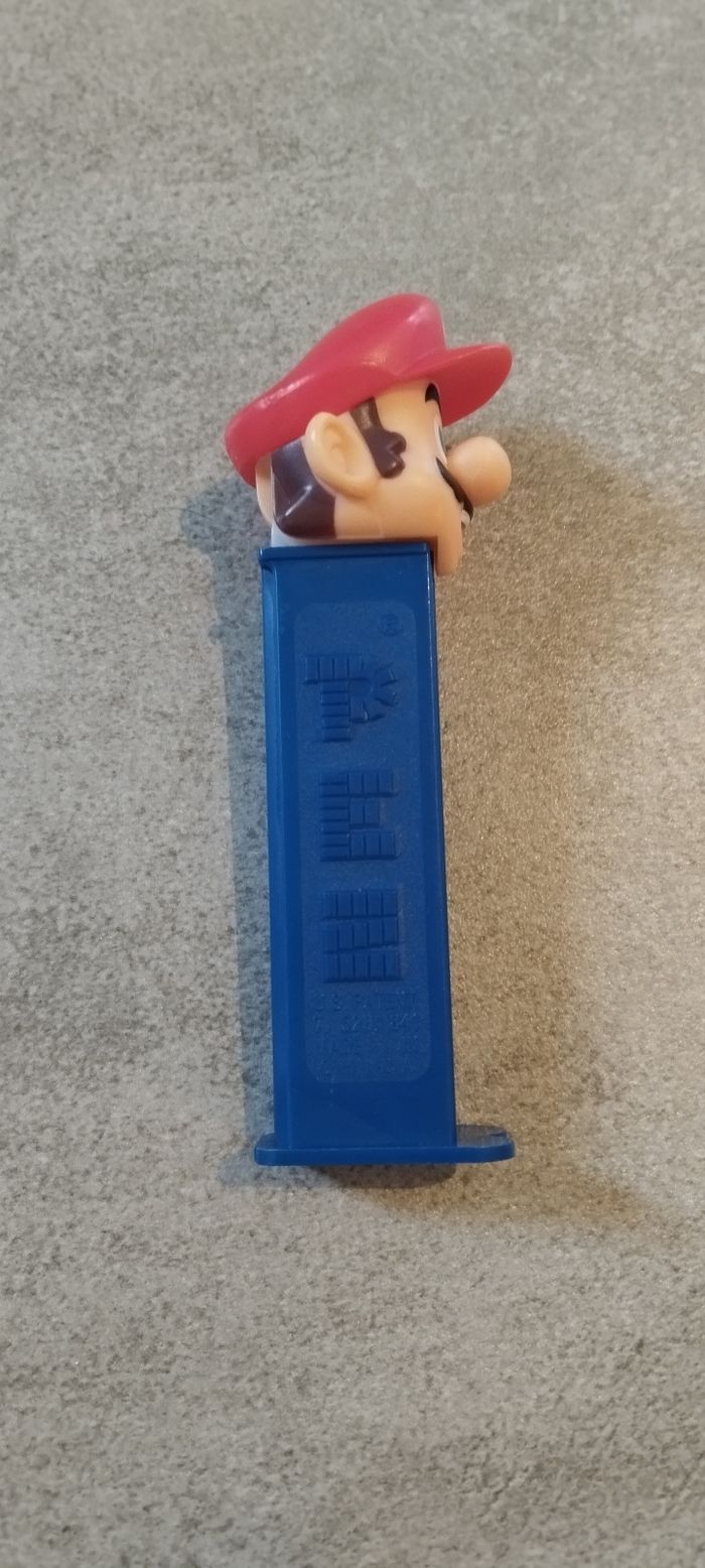 Distributeur PEZ Mario - photo numéro 2