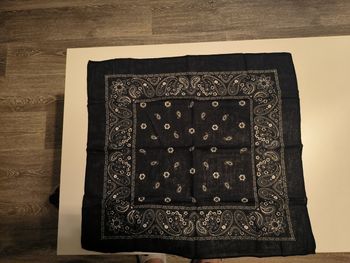 Bandana noir et blanc