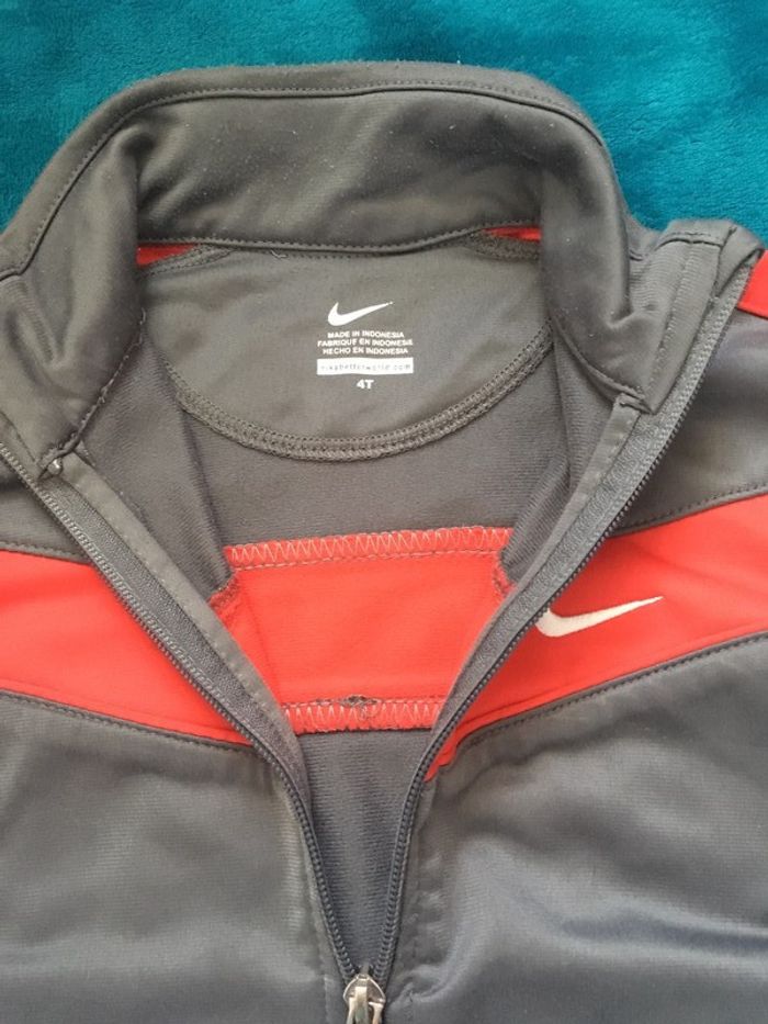 Veste Nike - 4 ans (taille grand) - photo numéro 3