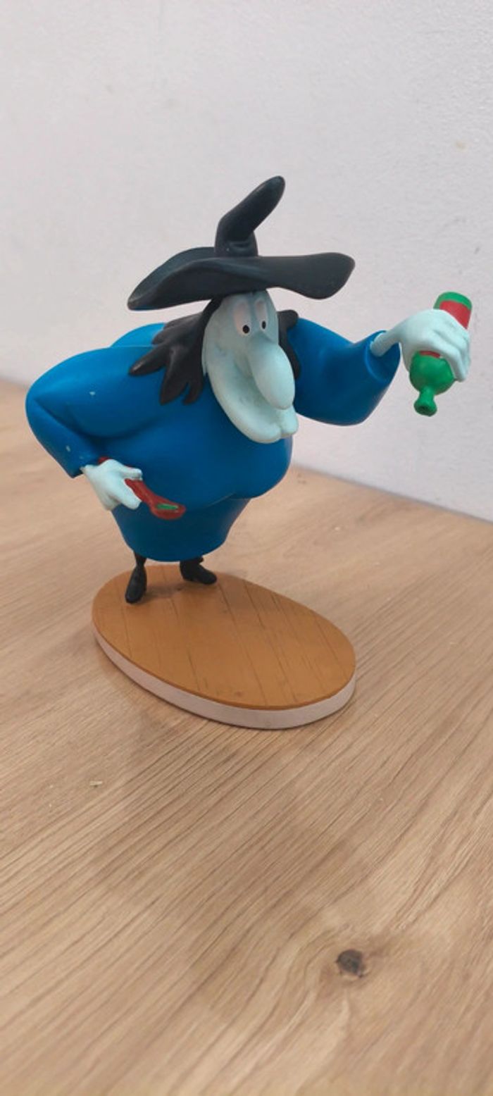 Figurine Hazel la sorcière Warner Bros