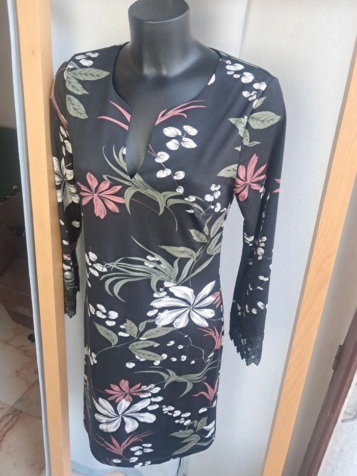 K Design robe T.36/38 neuve - photo numéro 2