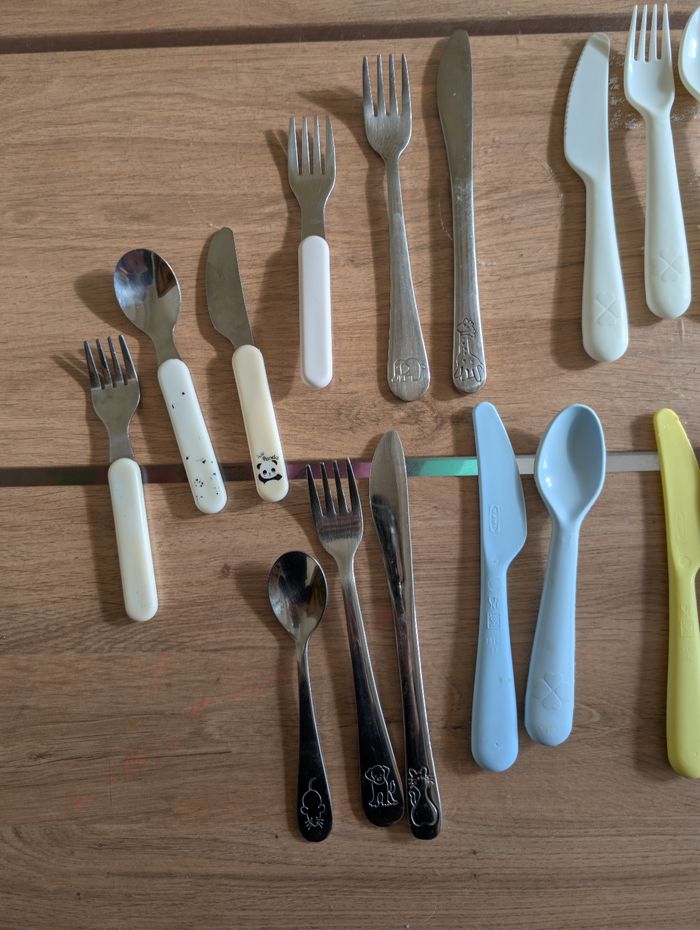 Lots de couverts bébé - photo numéro 2