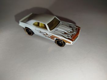 Hot Wheels '69 Camaro Exclusive MultiPack Flames 5-Pack 2021