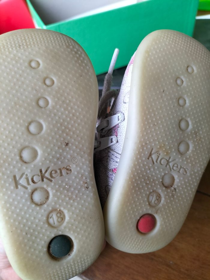 Chaussures T18 - photo numéro 3