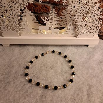 Collier ras de cou blanc noir et doré