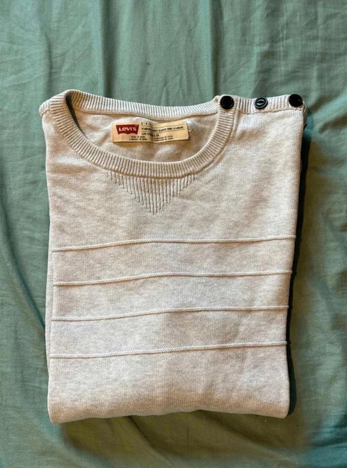 Très jolie pull taille 36 Levi's - photo numéro 3