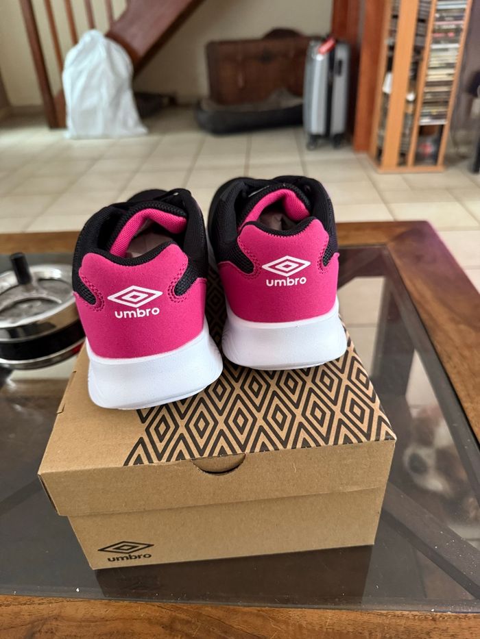 Baskets Umbro - photo numéro 3