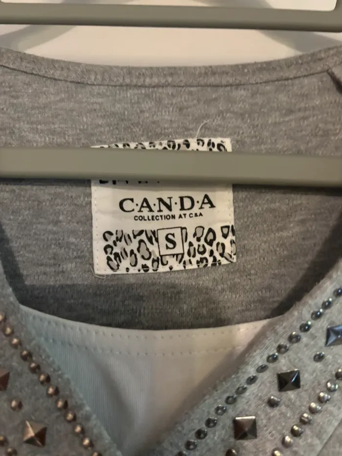 Débardeur gris à strass – Canda C&A– Taille S - photo numéro 2