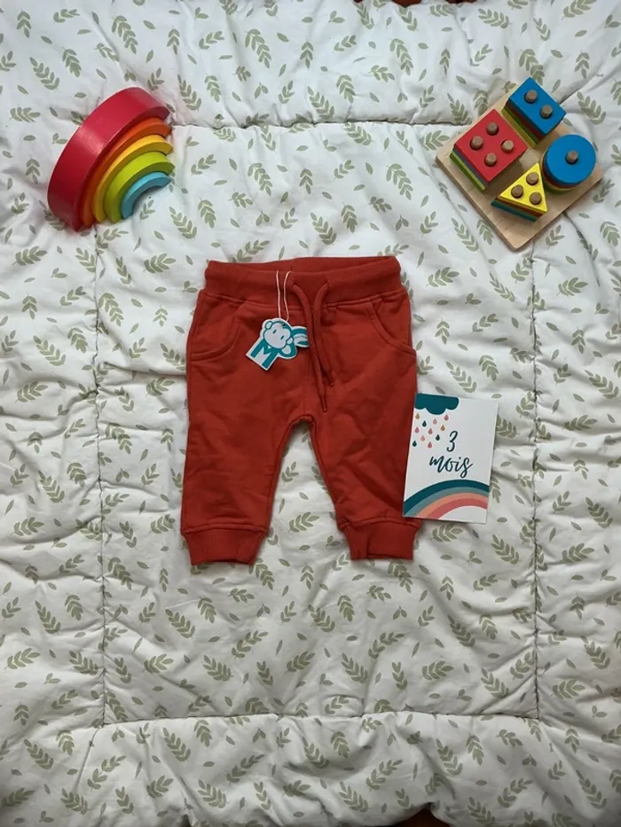 pantalon orange lien de serrage street monkey 3 mois