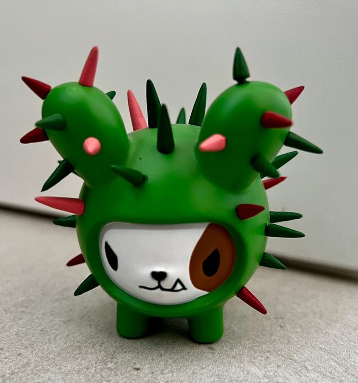 Figurine Tokidoki chien cactus
