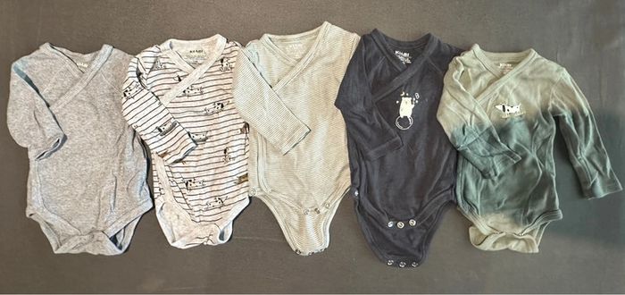 Lot 11 vêtements bébé garçon + 2 offerts