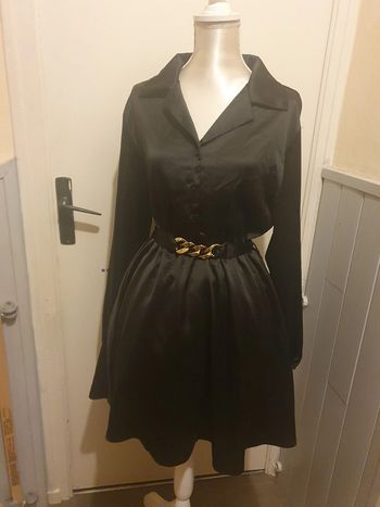 🌸Robe en très bon état taille 42