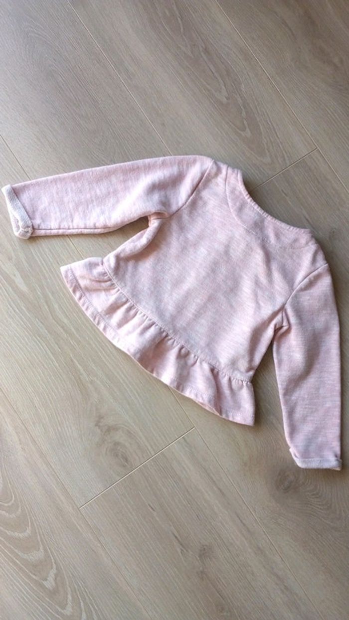 Gilet rose volanté. 18 mois. - photo numéro 5