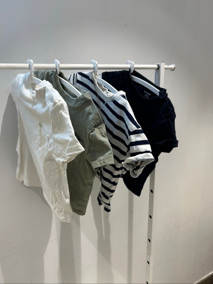 Lot de 4 tshirts bebe