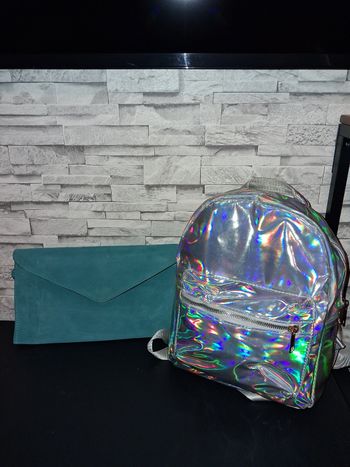 Sac a dos avec pochette