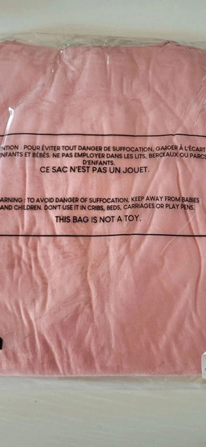 Tshirt rose manches courtes pierre cardin XL - photo numéro 2