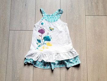 Robe blanche et bleu. Fille 2 ans. Marque Orchestra