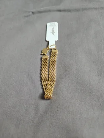 Bracelet neuf lovisa