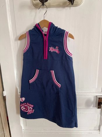 Robe sport quatre ans