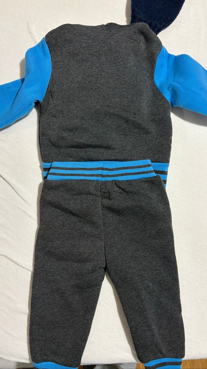 👶 Ensemble training bébé – 6 mois - photo numéro 2