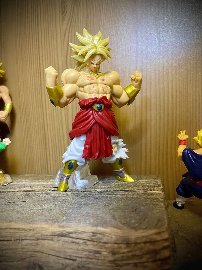 Figurine dragon ball gashapon hg Broly