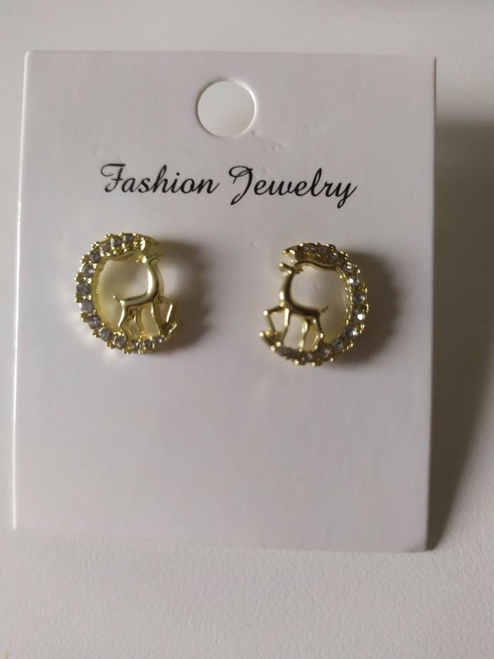 Boucle d'oreille cerf