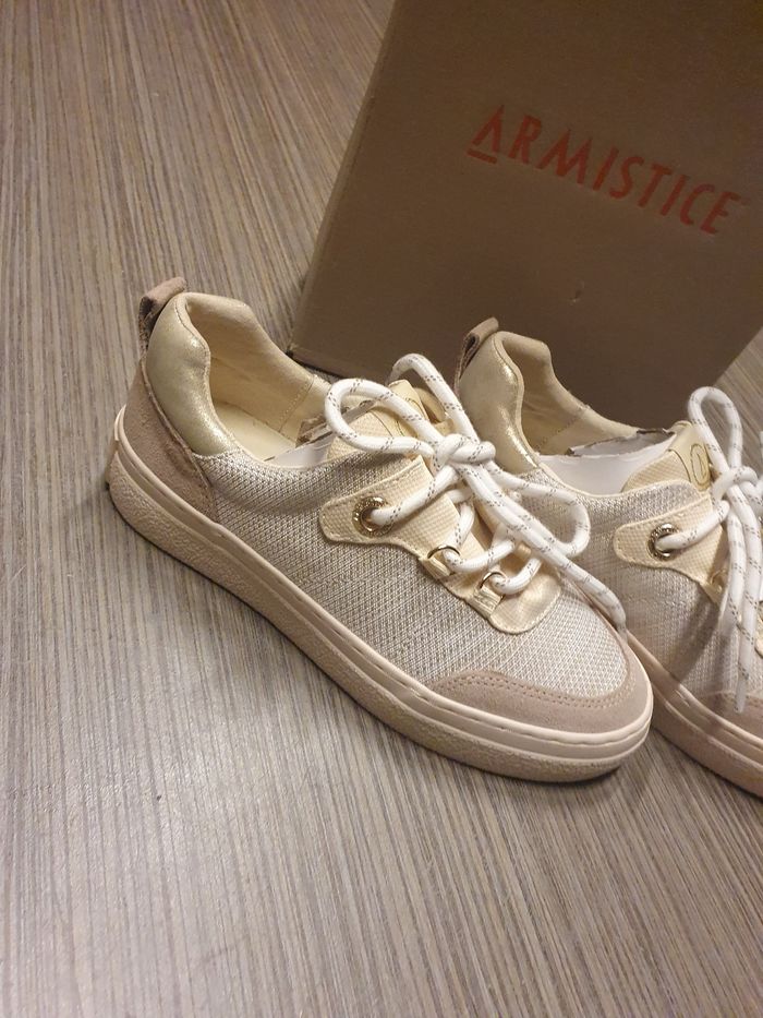 Superbe paire de baskets Armistice 🖤 - photo numéro 6