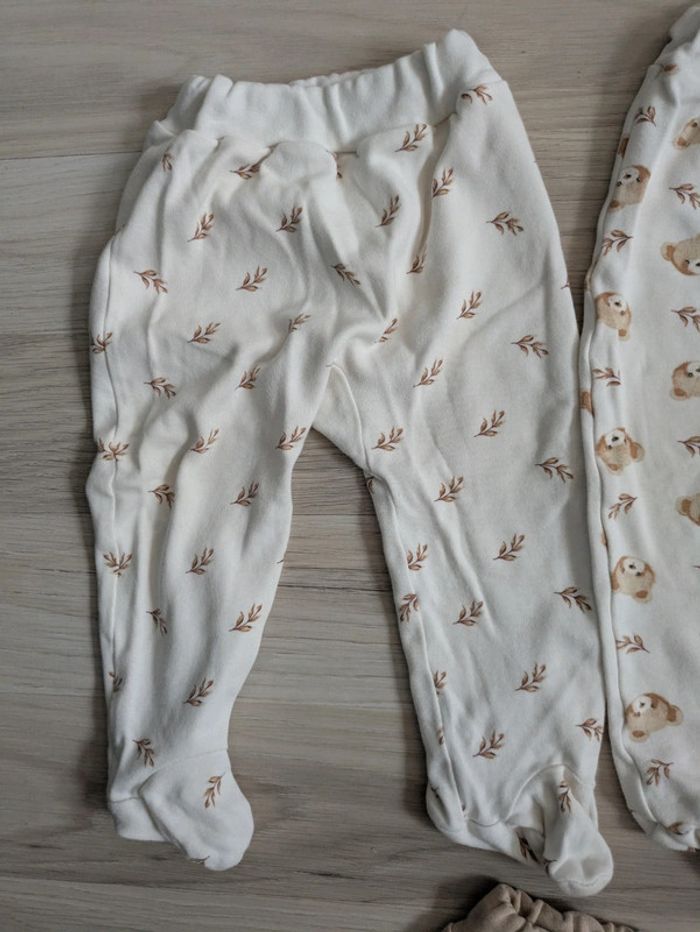 Lot de 3 pantalons avec pied 6-9 mois - photo numéro 3