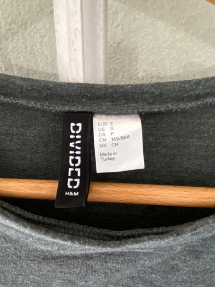 Sweat-Shirt Divided - photo numéro 2
