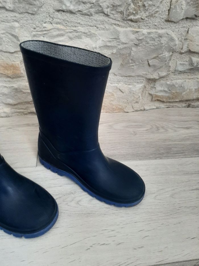 Bottes de pluie mixte bleu marine pointure 32 en très bon etat - photo numéro 3