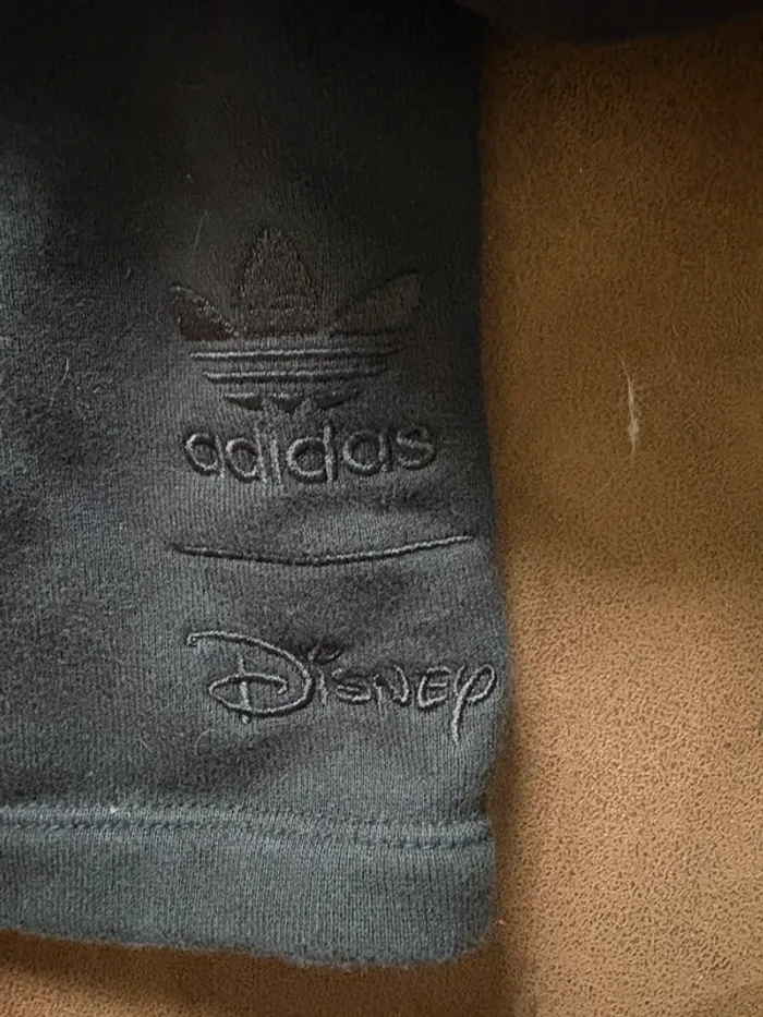 Pull Adidas disney - photo numéro 3