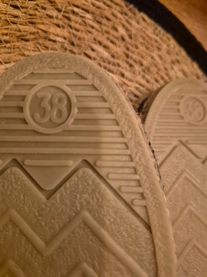 Chaussons espadrilles neufs - photo numéro 5