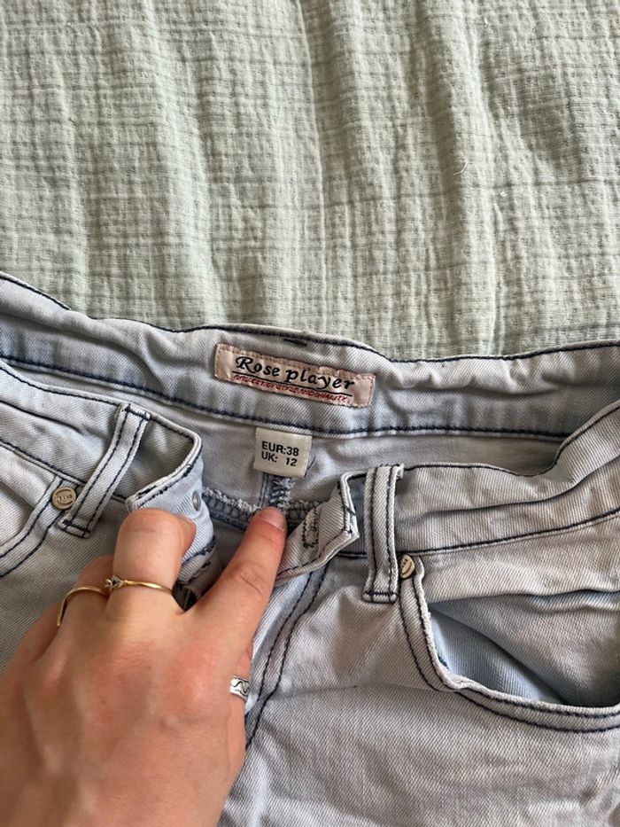 Short jean délavé - photo numéro 2