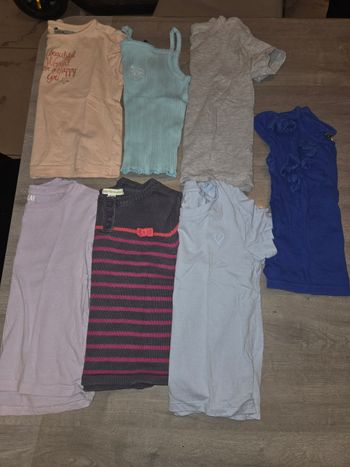 Lot 7 t-shirts marques divers 4ans