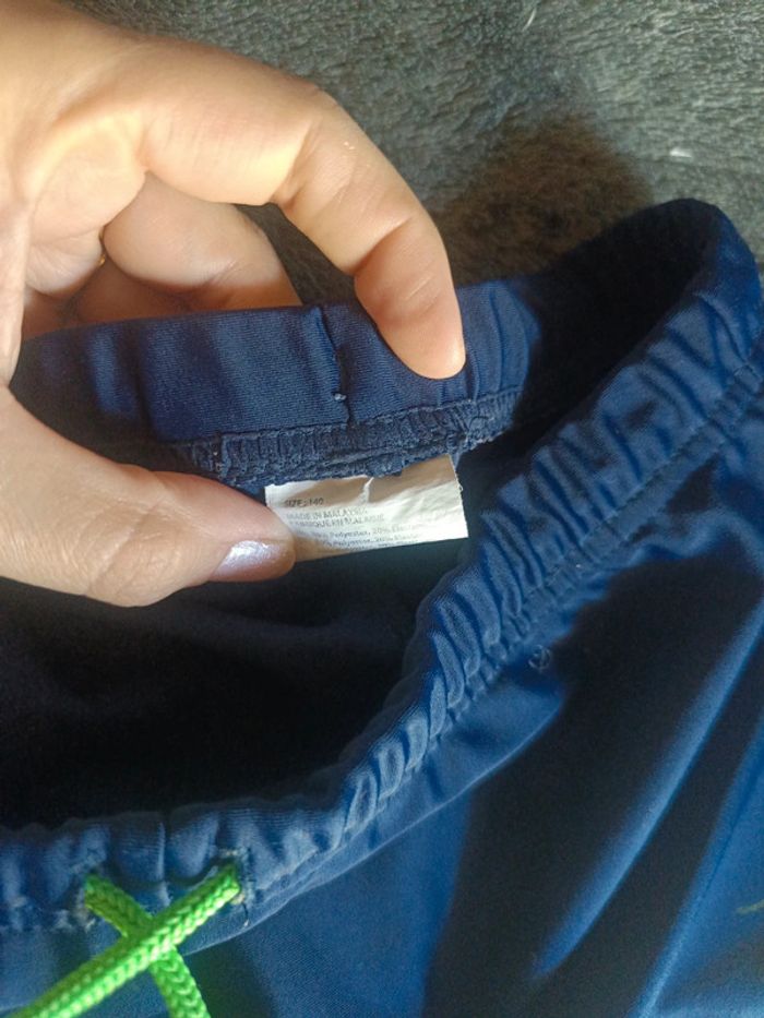 Maillot de bain energetics T140(10ans) en très bon état - photo numéro 4