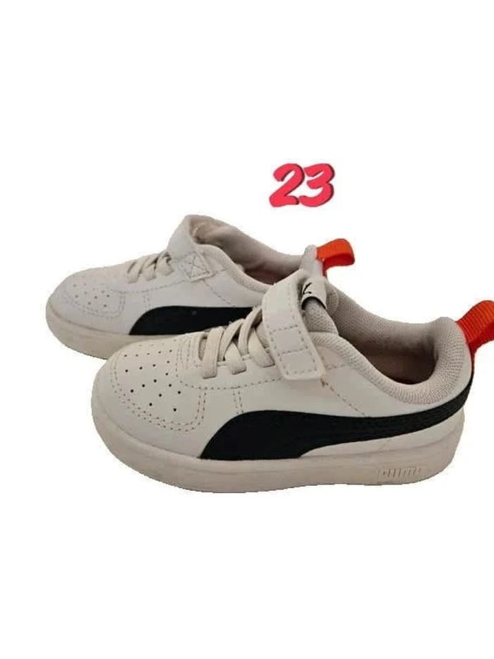 Basket à scratch Puma Noir et Blanc / 23
