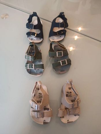 Lot 3 paires de sandales 3-6 mois