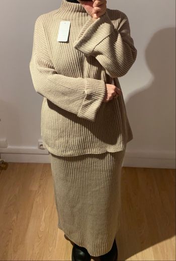 Ensemble haut et jupe en maille 