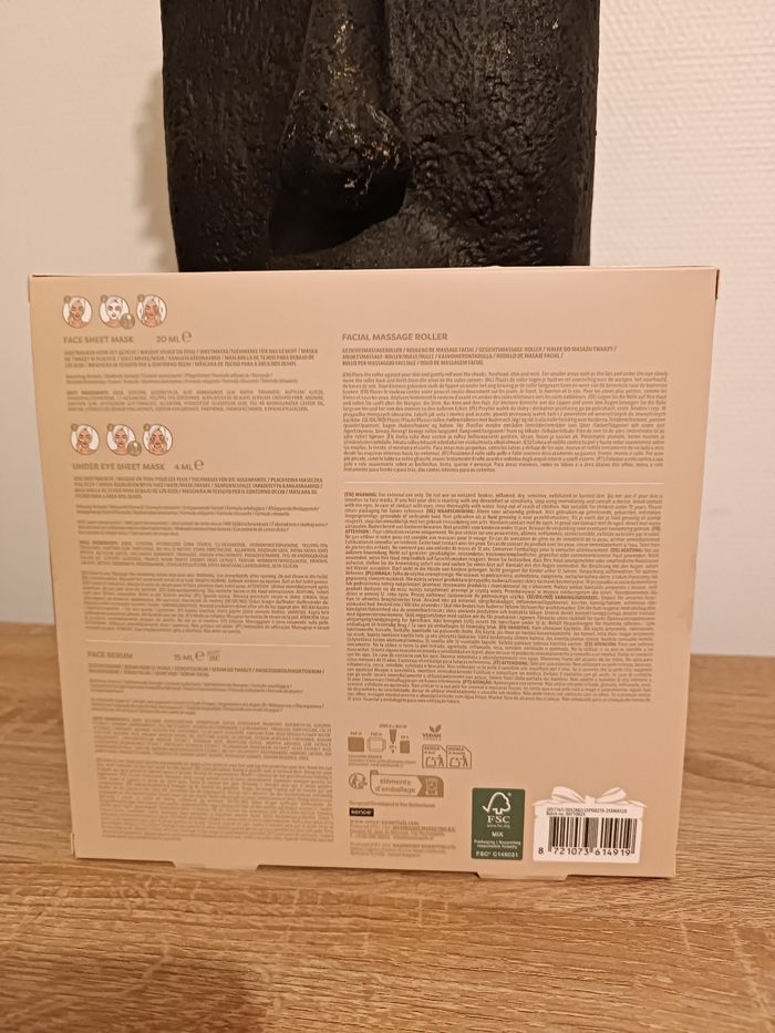 Coffret cadeau soin du visage roller - photo numéro 2