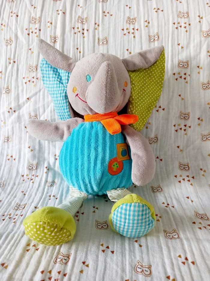 Doudou éléphant Mots d'enfants
