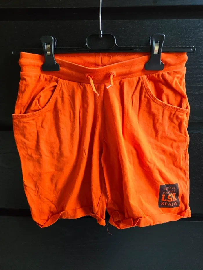 Short orange Losan