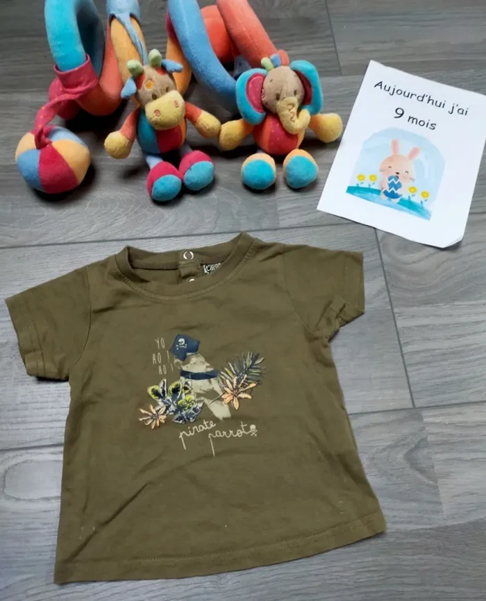 T shirt kaki pirate perroquet 9 mois bébé garçon Tape à l'oeil
