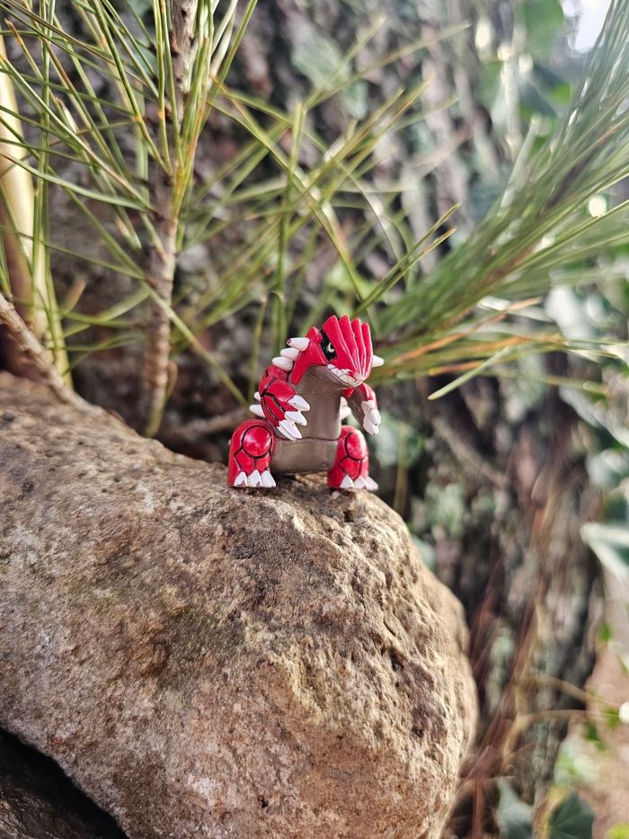 Super figurine Pokemon Nintendo tomy groudon de 2003