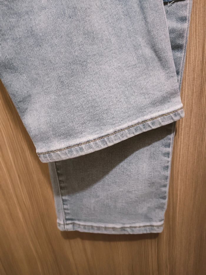 Jean neuf taille 40 - photo numéro 4