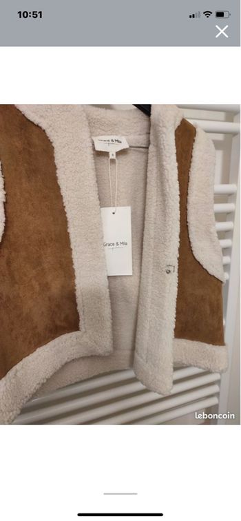 Veste sans manches  Grâce et Mila neuve