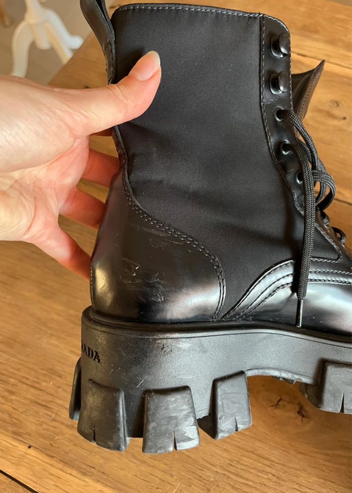 Bottes Monolith en cuir noires Prada - photo numéro 8