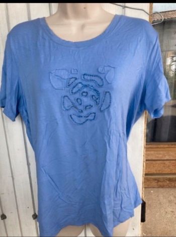 Tee shirt