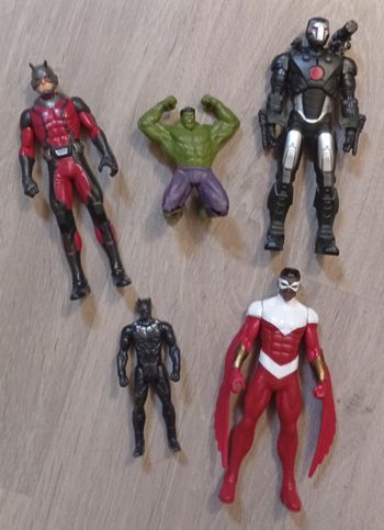 Lot figurines Marvel