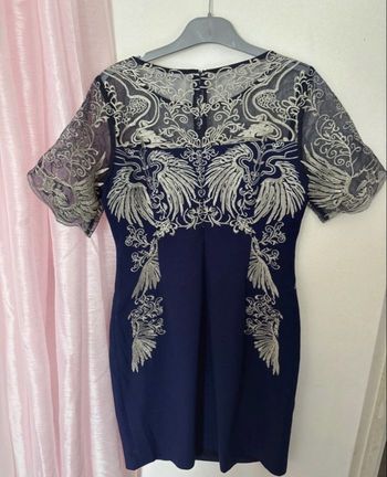 Robe brodé 