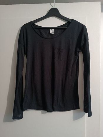 Tee-shirt noir à manches longues